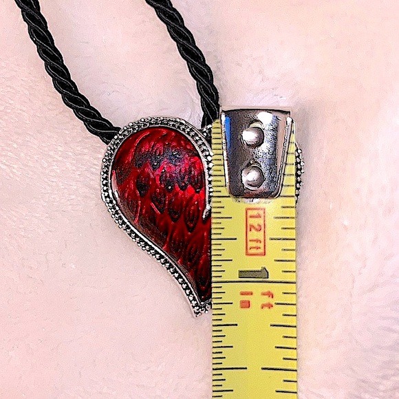 NWOT ♥️ LIA SOPHIA 15” RED & SILVER HEART PENDANT ON BLACK ROPE CHAIN NECKLACE - Picture 11 of 11